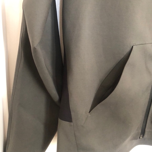 Lululemon Chamber Hoodie/Jacket - Picture 6 of 9